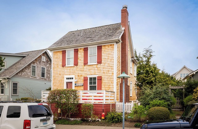Seabrook's Ocean Shadow: Dog Friendly