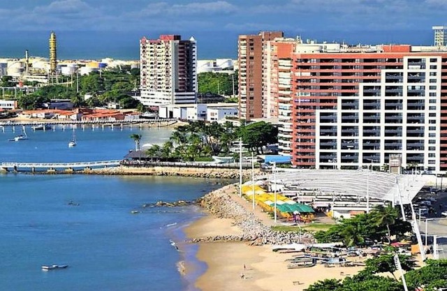 Seaflats Iate Plaza Hotel