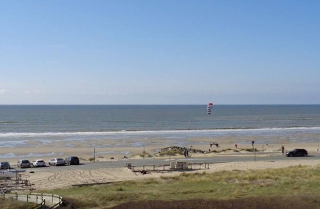 Seafront Apartment with Balcony, Parking & Elevator in Merlimont