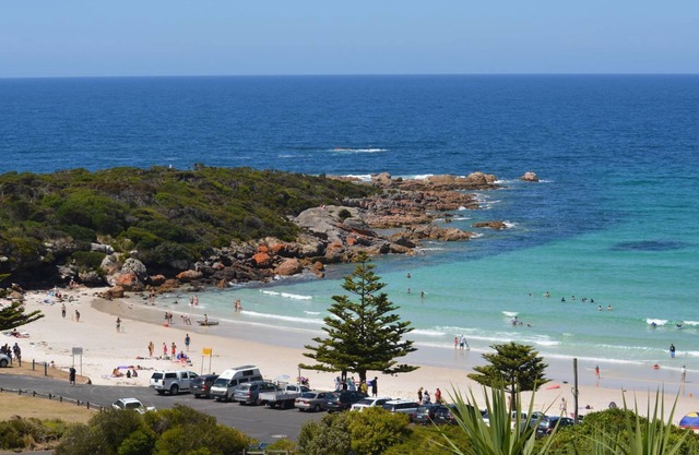 Seascape Beach House - Ocean, sand and Cape