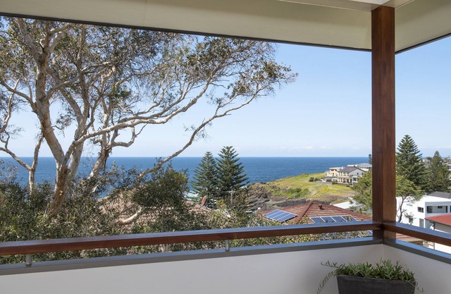Seascape Kiama: Ocean Views, Family Fun & Pet-Friendly Perfection!
