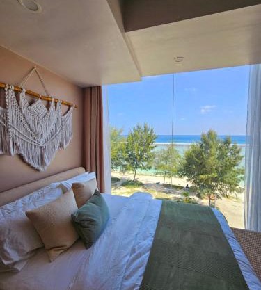 Seasera Home 3BR Beachfront