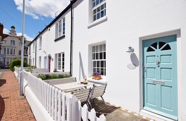 Seashell Cottage - Worthing