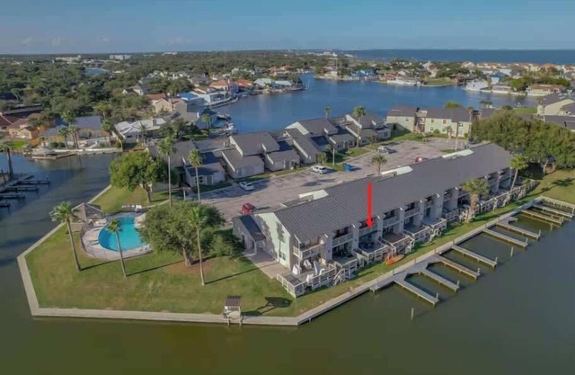 Seaside Cottage, water views, Fishing & Boat Pier!