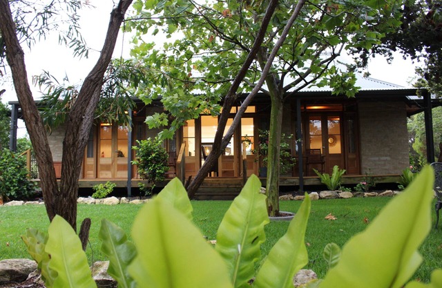 Seaside Garden Cottages-All 3 Cottages,up to 24 guests, 9 bedrooms,5 bathrooms