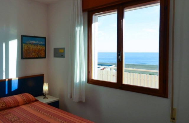 Seaside Serenity – Sunny Apartment with Seaview