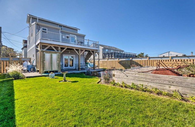 Seaside SK Getaway Steps to Matunuck Beach!