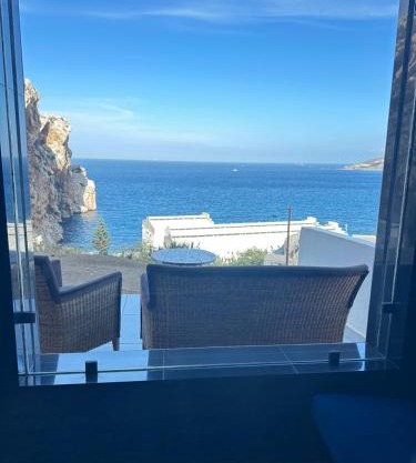 "Seaside Studio with Stunning Views in Belyounech