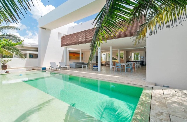 Seaside Villa - Padel & Glamping by LAHOS