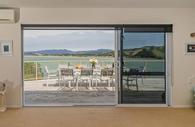 Seaview Serenity- Whitianga Holiday Home