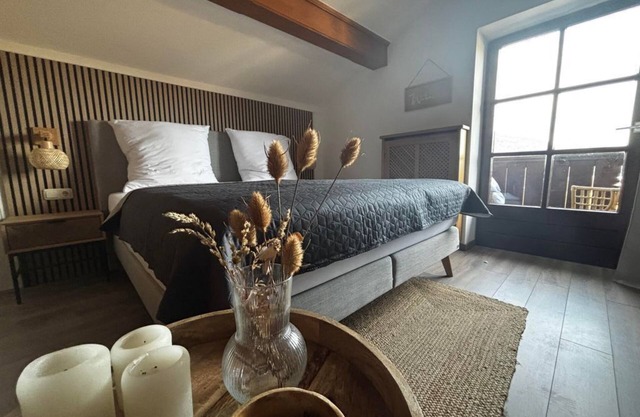 Seeblickzimmer MIT Balkon - Pension Stöllinger