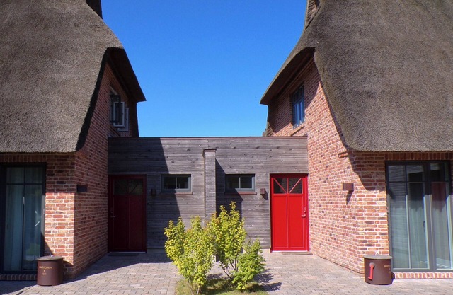 Seegras, das Reetdach Doppelhaus für 4-5 Personen mit Schönem Birkblick