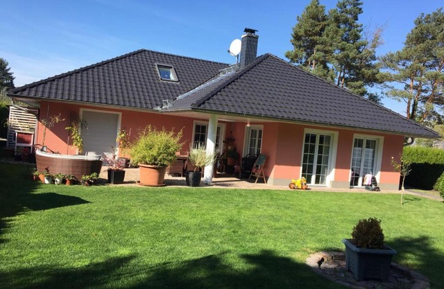 Seeliebe mit Sauna und nur 50 mtr. bis zum Strand