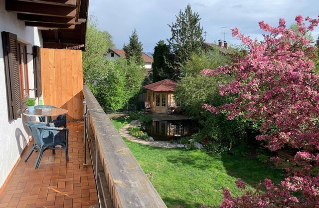 Seenahe apartment with large balcony