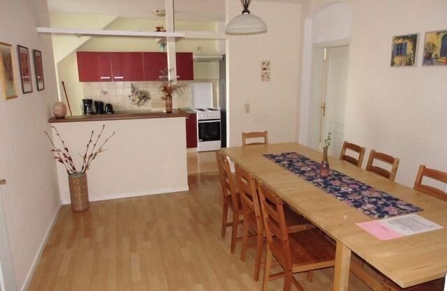 Sehr schöne 4 Raum Maisonette-Fewo mit 110qm + Balkon + zentral & preiswert - T7