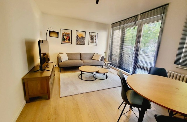 Self check-in, smart TV, balcony