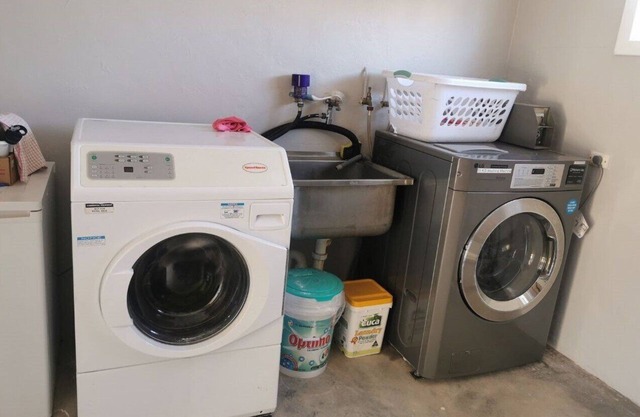 Self contained deluxe apartment