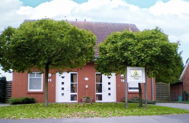 Semi-detached house (four stars, 75m²), approx. 300 m to the bathing lake