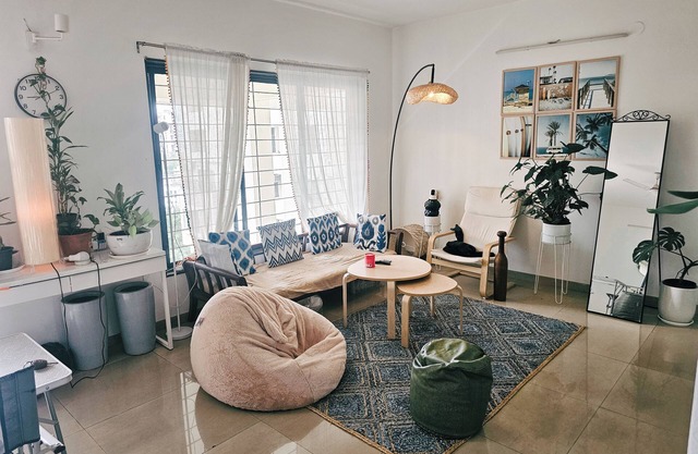 Separate room in 3bhk with office setup