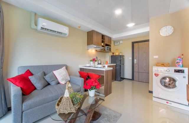 Serene 1BR Retreat Near Nai Harn Beach S402