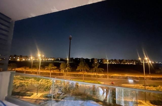 Serene 2-bedroom apartment with AC in Cairo Governorate/Madinaty