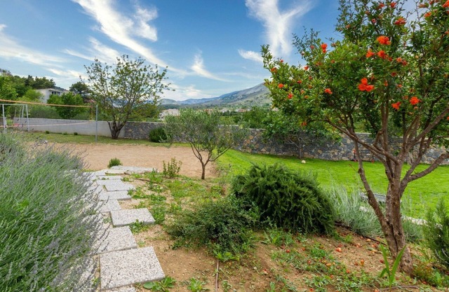 Serene Rural Villa with Pool, Sun Deck, and Children's Play Area - Five Bedroom Villa