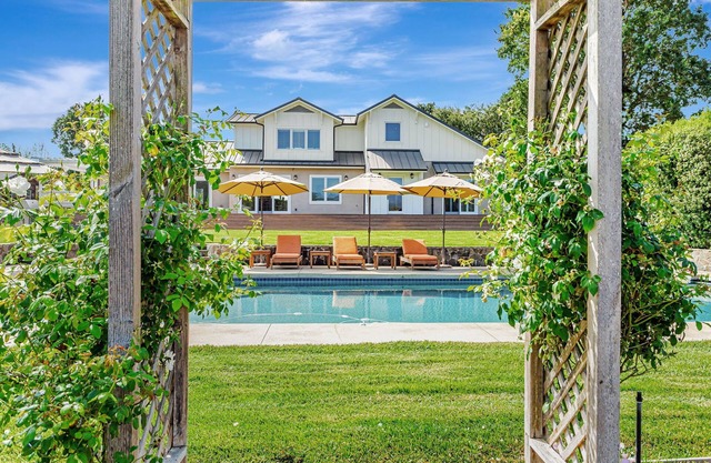 Serene Sonoma Estate - Luxury Farmhouse | Pool