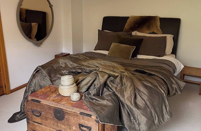 Serene Studio Retreat in Cygnet with Private Entrance