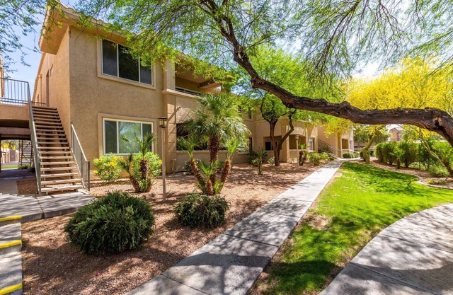 Serene Two Bedroom Two Bath Phoenix Condo