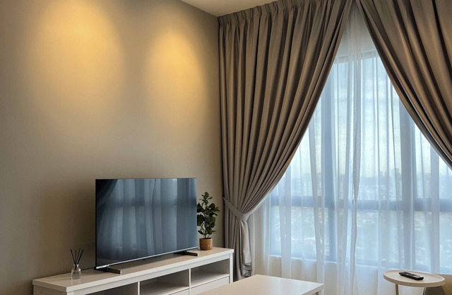 Serene Urban Rest in town next to train/MRT station