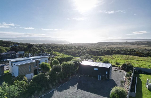 Serenity by the Sea Omaui