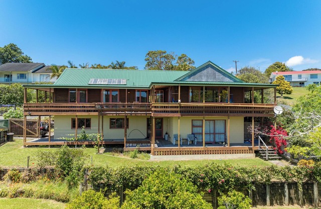 Serenity Hills - Mangonui Holiday Home
