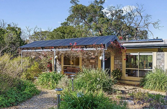 Serenity @ Silverton - Pet Friendly with Fireplace (Araluen)