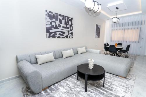 serenity stays-luxury suites & appart 2