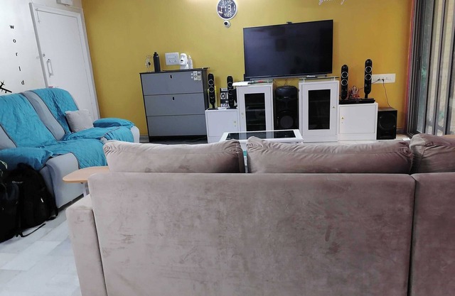 Service Apartment for Home-like Stay in Center of Ahmedabad