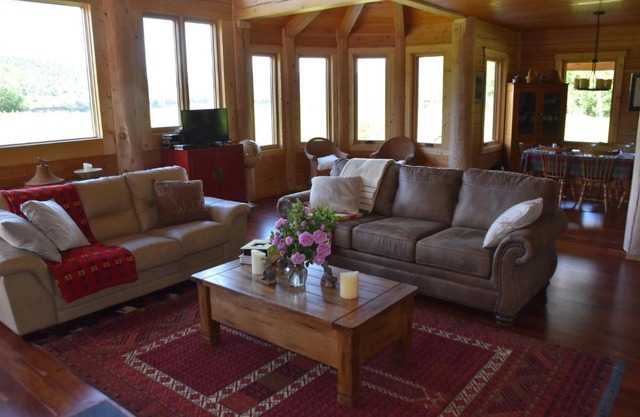 Seven Sisters Mountains House