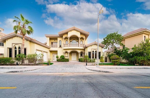 Sezavi huge and luxury villa with stunning views!