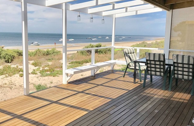 Shack 78 Black Point - The Beach House