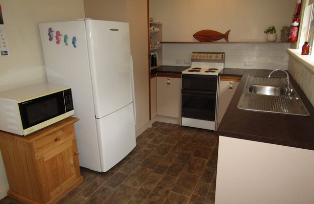 Shack 93 Beach access across the road!