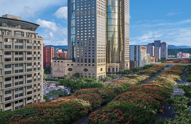 Shangri-La Far Eastern, Taipei