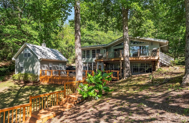 Sheltered Cove: 4 BR, 3 BA House in Jasper, Sleeps 12