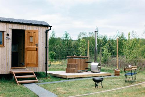 Shepherd's Huts in Barley Meadow at Spring Hill Farm