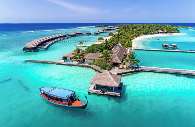 Sheraton Maldives Full Moon Resort & Spa