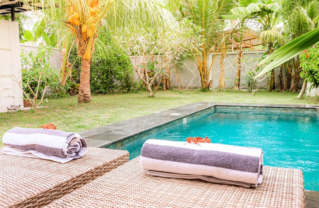 shipping containers 2 bedrooms villa