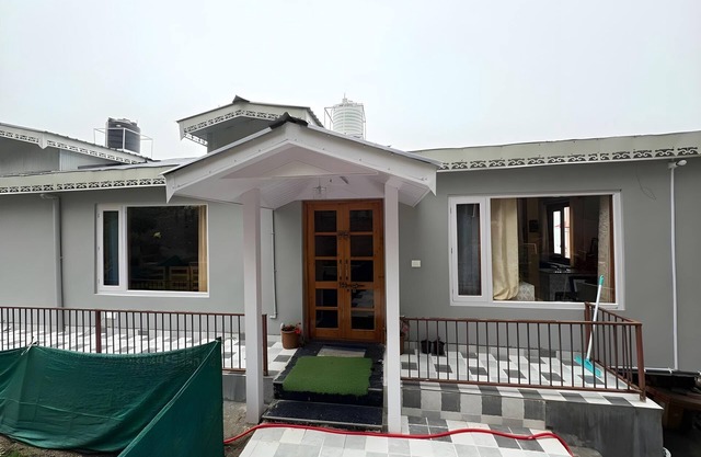 Shivam Homestay 3BR with Orchard view by Homeyhuts