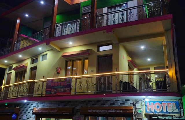 Shivlok Hotel