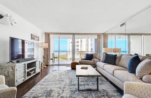 Shoreline Towers 1035