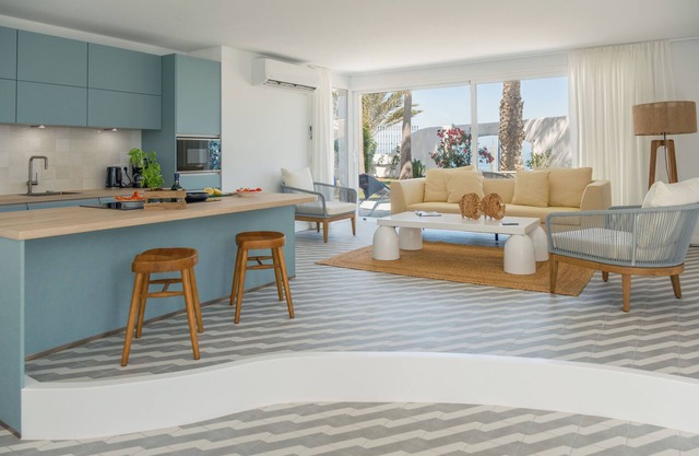 Sierra del Mar - directly on the dunes with private pool, patio and garden