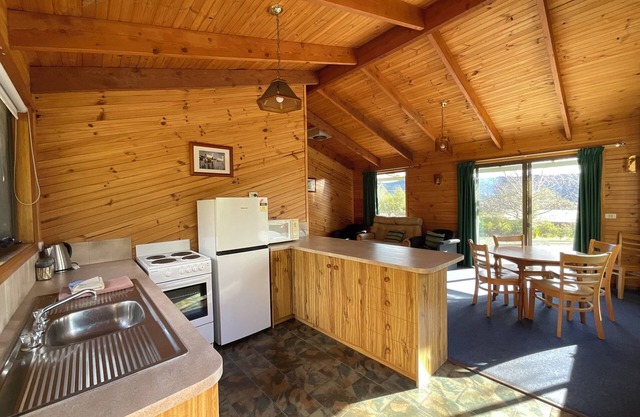 Silver Ridge Retreat