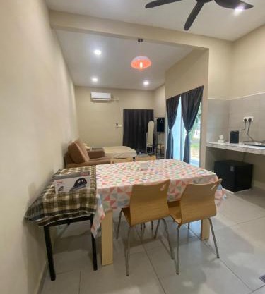 Simply Studio Hotel Parit Raja